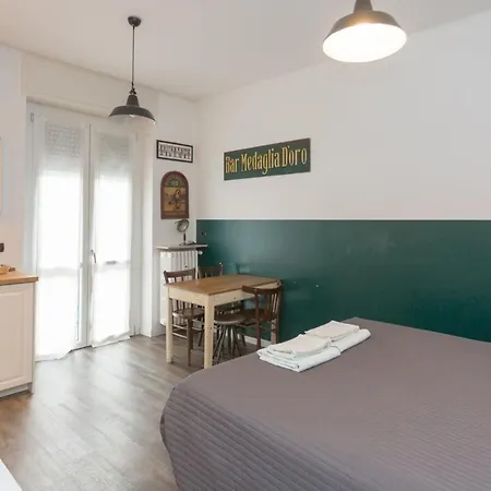 Lust Naviglio Apartman Milánó